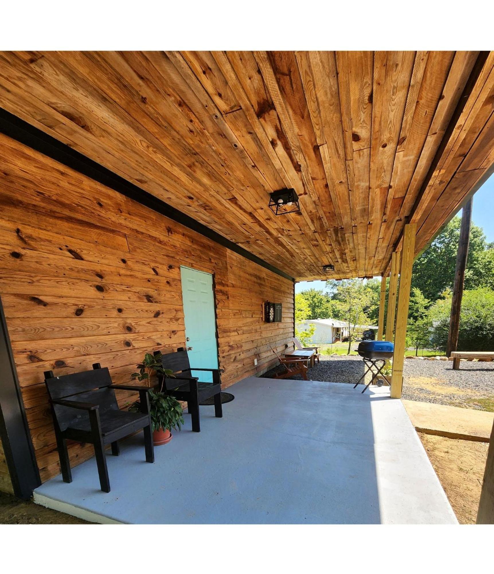 Unique Country Cabin Meets Farmhouse Modern!!! Mena エクステリア 写真